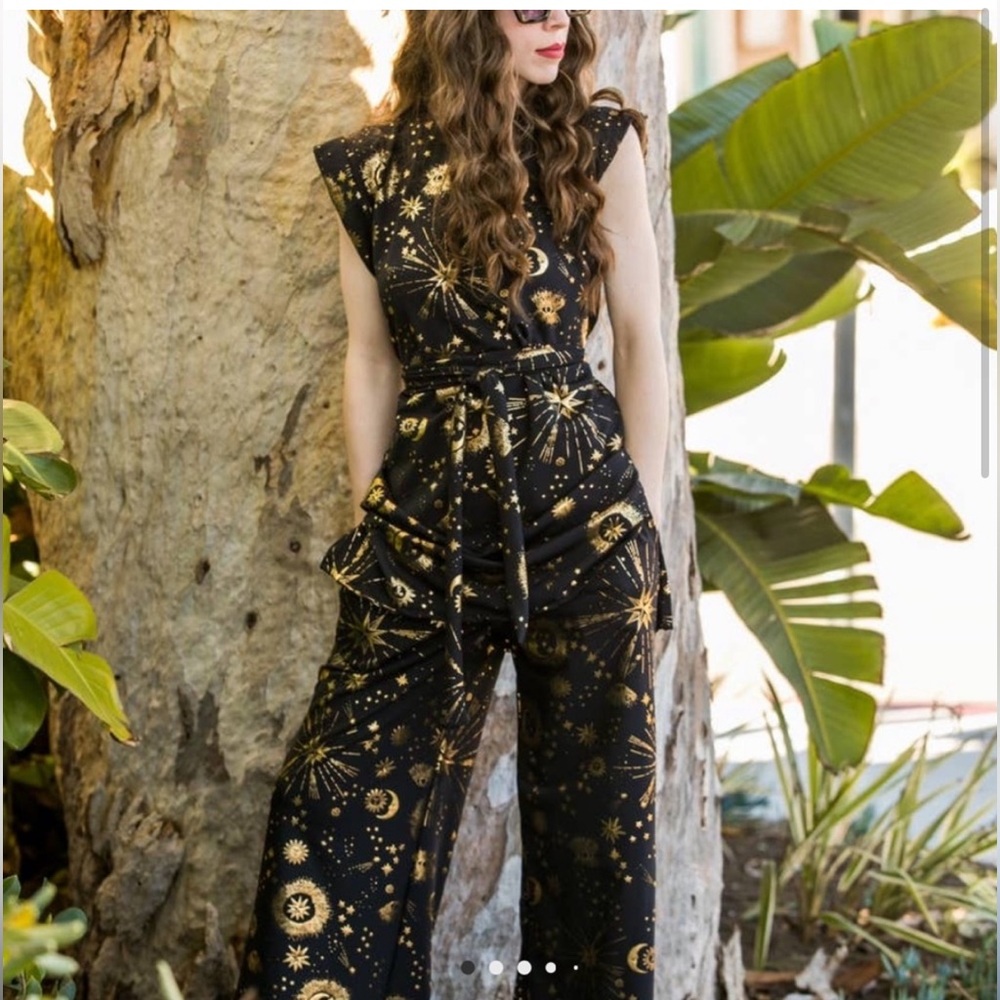 Jennafer Grace Celesta Tunic and Pant Set